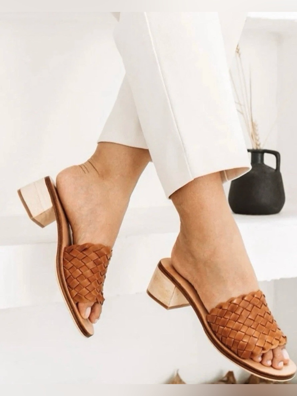 Liberte leather Santorini sandals size 9